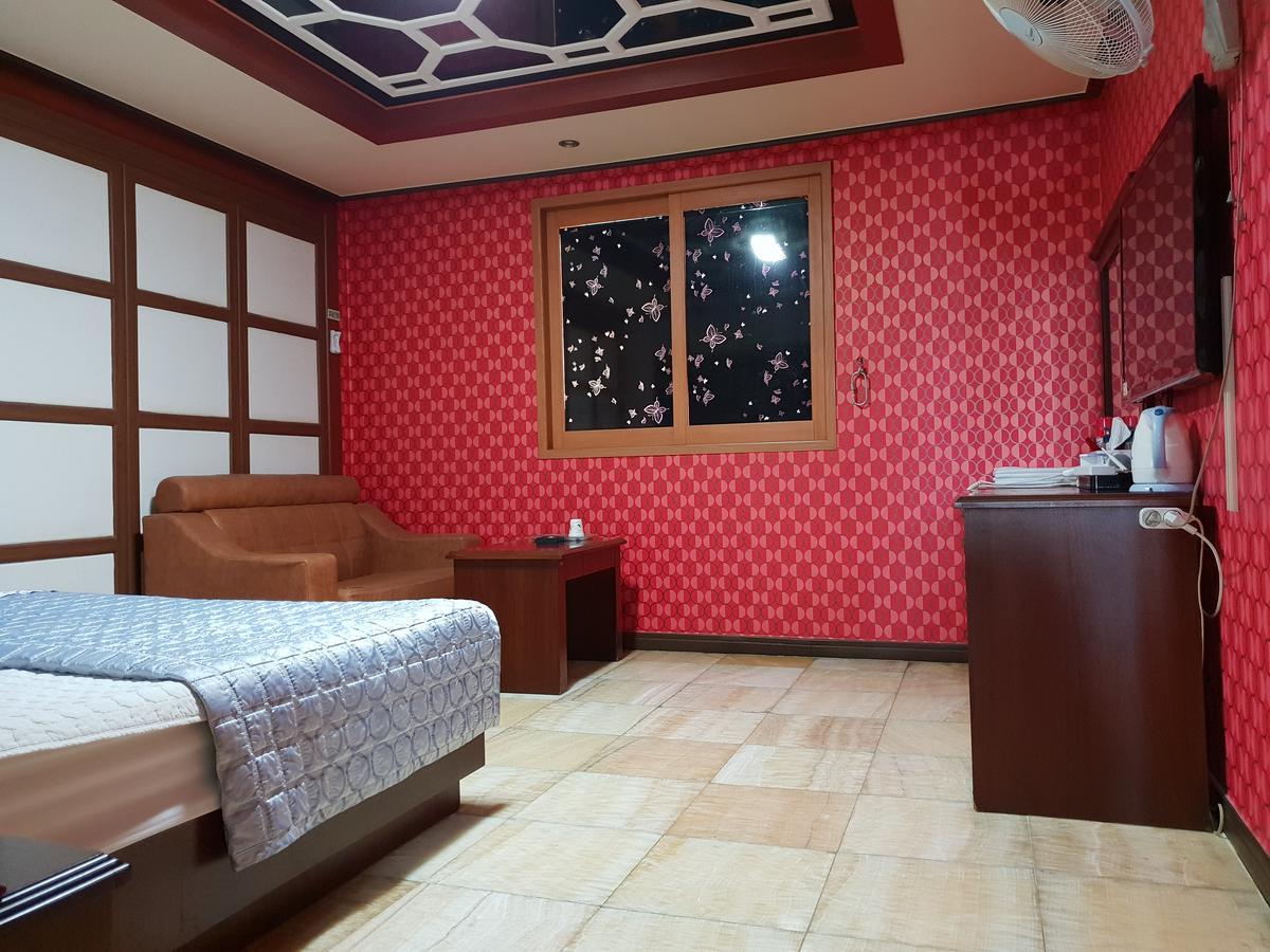 플러스 모텔 부산광역시 외부 사진